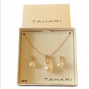 TAHARI Stud Earrings Pendant Necklace 3 Pcs Set